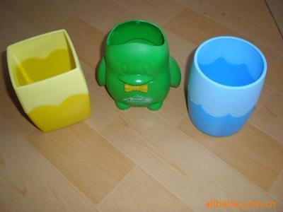 【供應竹子筆筒 塑料筆筒 廣告筆筒】價格,廠家,圖片,其他美發(fā)造型用具,蒼南縣豪利得塑料制品廠-